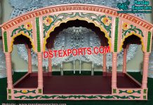 Traditional Style Doli For Indian Wedding Traditional Style Doli For Indian Wedding
