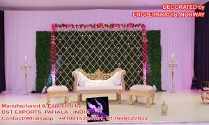 Beautiful Candle Wall for Wedding Stage