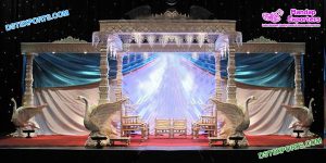 Stylish Swan Pillar Wedding Mandap Dallas