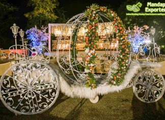 Wedding Bride Entry White Cinderella Carriage Wedding Bride Entry White Cinderella Carriage
