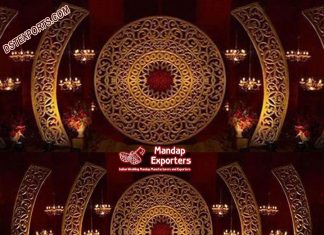 Stunning Wedding Ceremony Golden Medallion