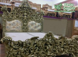 Traditional Style Fully Handcrafted Teak Wood Bed Traditional Style Fully Handcrafted Teak Wood Bed