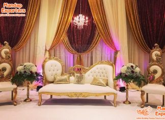 Classical Bride Groom Loveseat For wedding Stage Classical Bride Groom Loveseat For wedding Stage