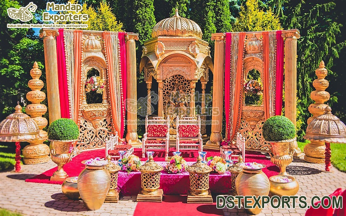 Regal Style Outdoor Wedding Mandap Decor