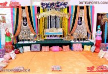 Traditional Punjabi Haveli Style Mehndi Stage Traditional Punjabi Haveli Style Mehndi Stage