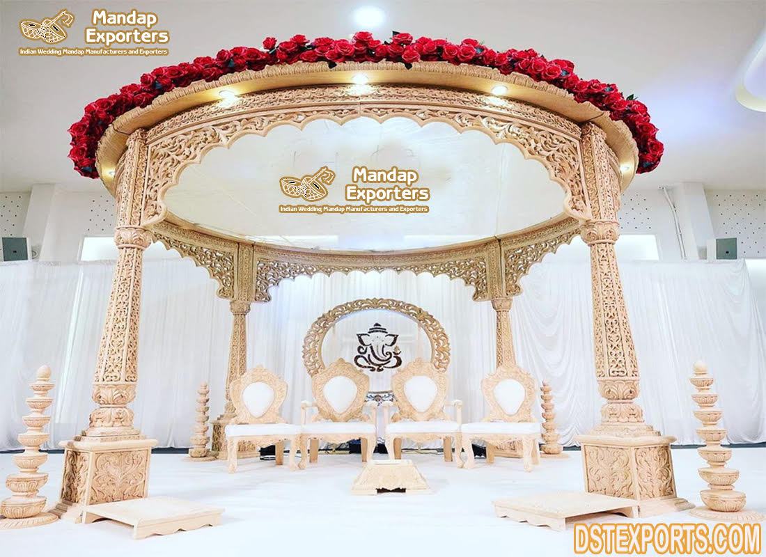 Traditional Jali Pillar Wooden Mandap Decoration