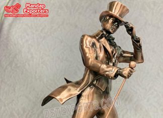 Handicraft Life Size Johnnie Walker Statue Handicraft Life Size Johnnie Walker Statue