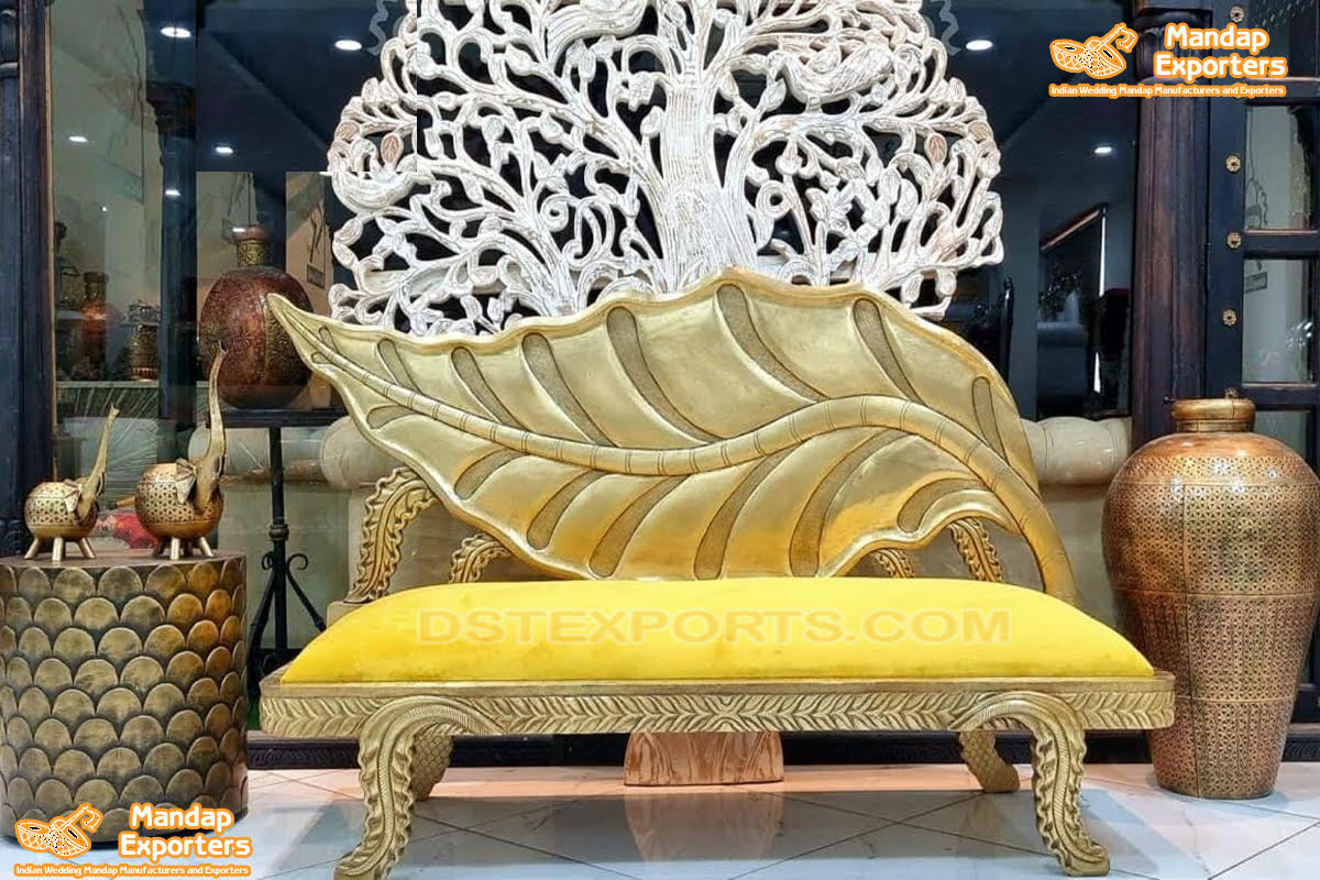 Leaf Carved Wooden Wedding Couch For Stage