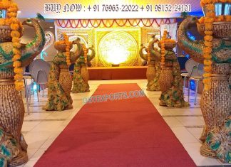 Colorful FRP Peacock Statue For Traditional Wedding Colorful FRP Peacock Statue For Traditional Wedding