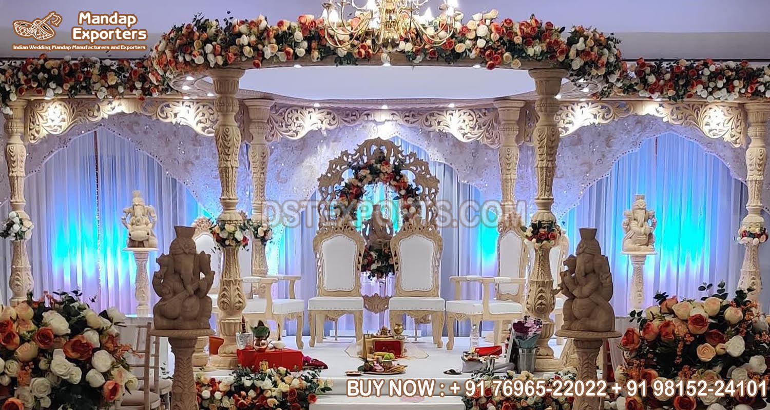 Exclusive Classic Look Wooden Mandap Setup