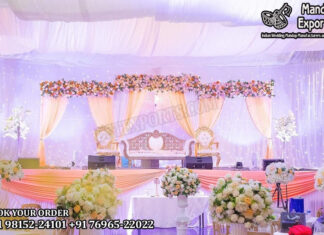Luxury Sofa For Wedding Couple In Wedding Reception