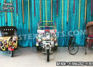 Unique Style Vehicle PhotoBooth Decor For Wedding Halls Wedding Mandaps Wedding Stages Wedding Furniture Horse Drawn Carriages Fiber Decoration Items Mehndi Sangeet and Haldi decor props