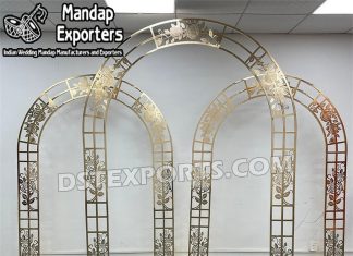 Prettiest Reception Stage Metal Backdrop Stands Wedding Mandaps Wedding Stages Wedding Furniture Horse Drawn Carriages Fiber Decoration Items Mehndi Sangeet and Haldi decor props