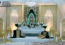 Stylish Golden Metal Panels for Muslim Wedding Wedding Mandaps Wedding Stages Wedding Furniture Horse Drawn Carriages Fiber Decoration Items Mehndi Sangeet and Haldi decor props