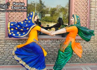 Village Theme Kiklee Ladies Punjabi Statues For Sale Wedding Mandaps Wedding Stages Wedding Furniture Horse Drawn Carriages Fiber Decoration Items Mehndi Sangeet and Haldi decor props