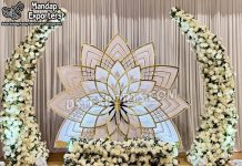Luxury Wedding Stage Floral Metal Monet Wedding Mandaps Wedding Stages Wedding Furniture Horse Drawn Carriages Fiber Decoration Items Mehndi Sangeet and Haldi decor props