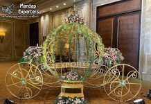 Wedding Decor Blooming Cinderella Carriage Photo Booth Wedding Mandaps Wedding Stages Wedding Furniture Horse Drawn Carriages Fiber Decoration Items Mehndi Sangeet and Haldi decor props