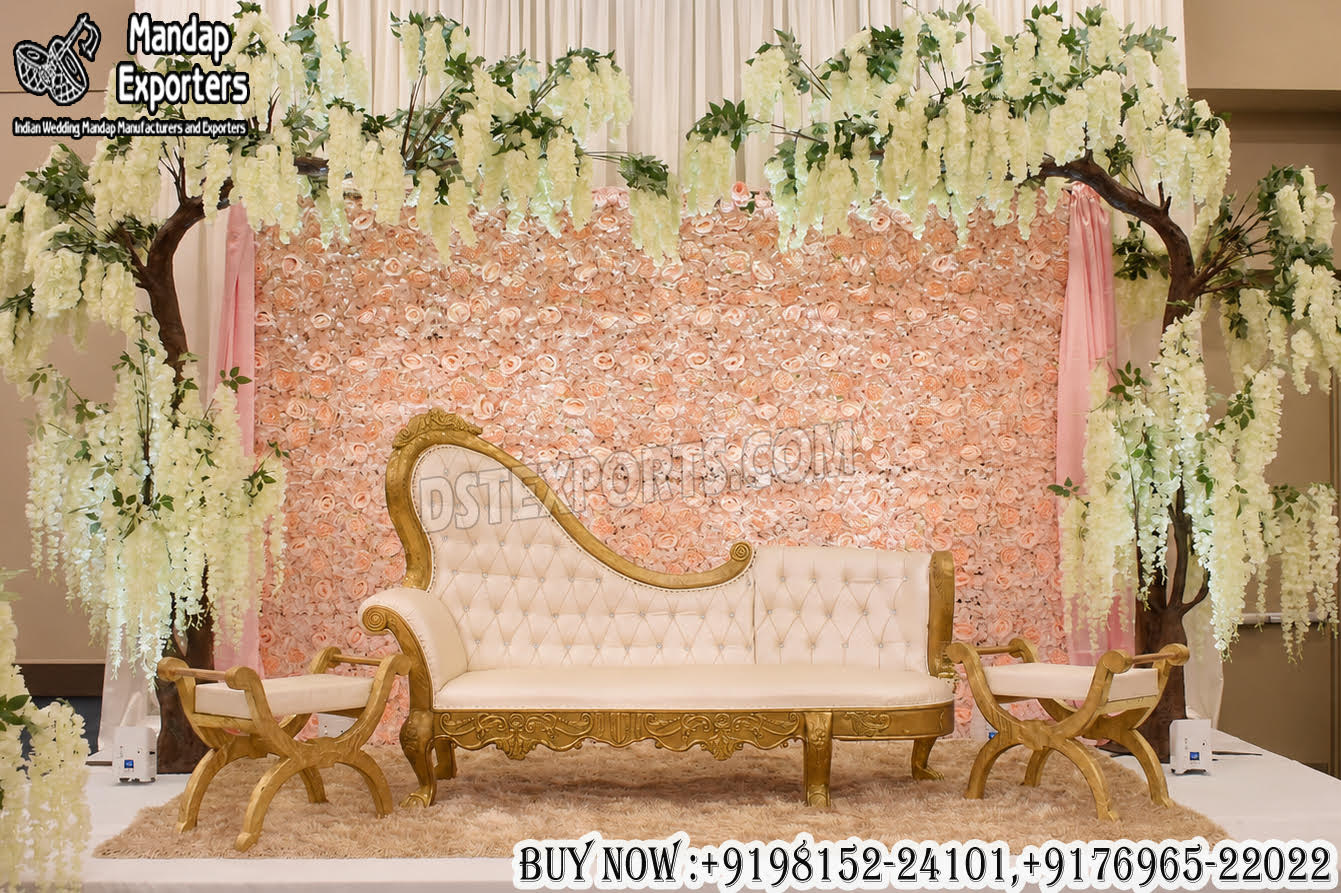 Italian Style Wooden Carved Wedding Couple Sofa Set Italian Style Wooden Carved Wedding Couple Sofa Set